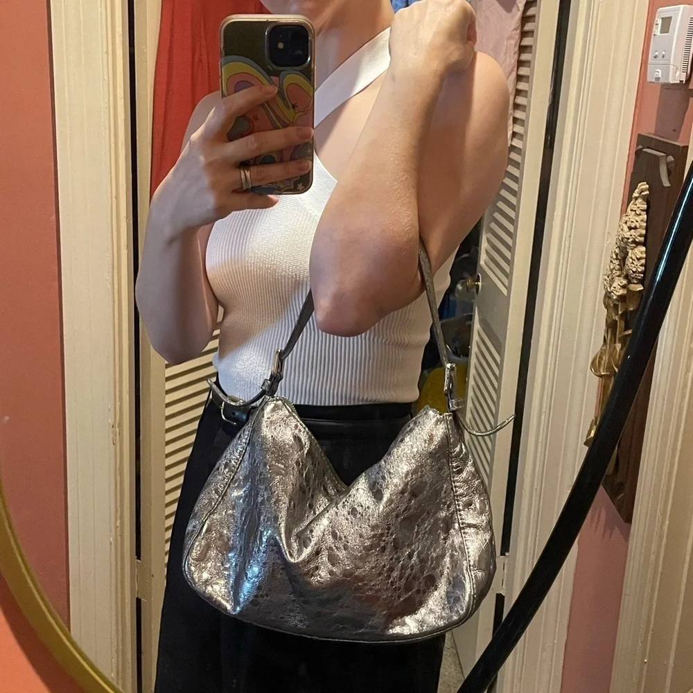 Textured metallic silver Michael by Michael Kors shoulder bag y2k 90s vibes - Picture 9 of 9